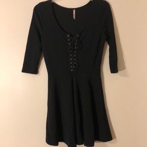 Black crece lace up dress